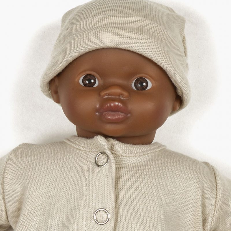 minikane-collection-accessoires-et-dressing-poupees-babies-28cm-bonnet-lin