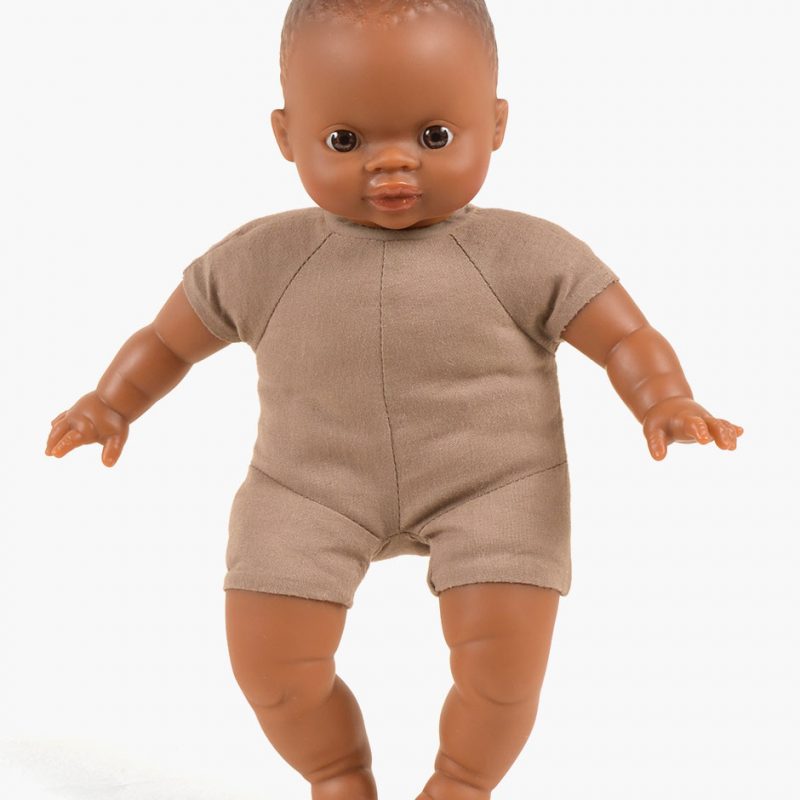 minikane-collection-accessoires-et-dressing-poupees-babies-28cm-oscar-petit-garcon-afrique